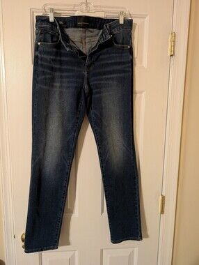 White House Black Market Dark Wash Women's Jeans - Blue